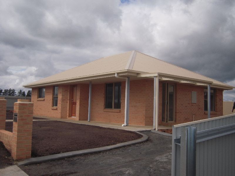 Unit 1/6 Jetson Court, Cressy TAS 7302