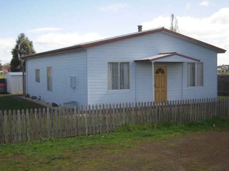 24 Bedford Street, Campbell Town TAS 7210