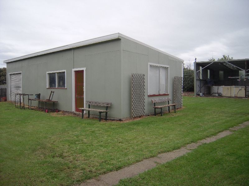 24 Churchill Street, Avoca TAS 7213