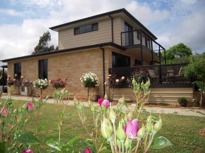 36 Archer Street, Cressy TAS 7302