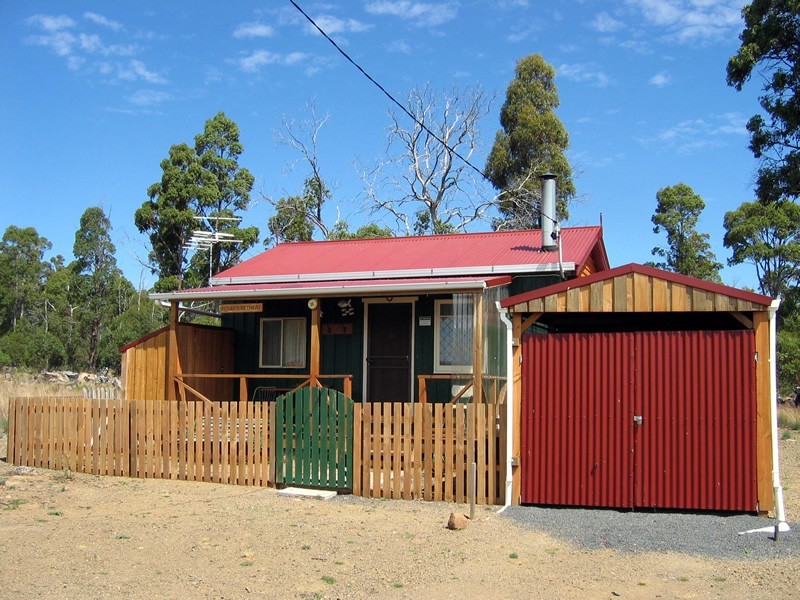 4 Dolerite Crescent, Arthurs Lake TAS 7030