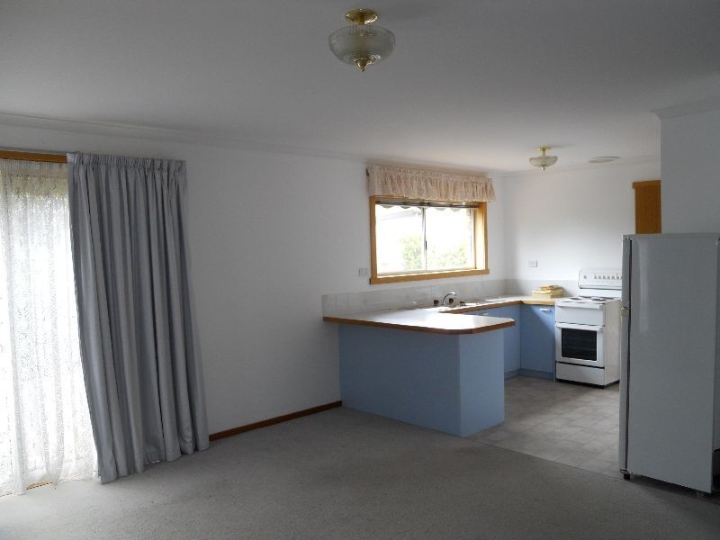2/28 Franklin Street, Westbury TAS 7303