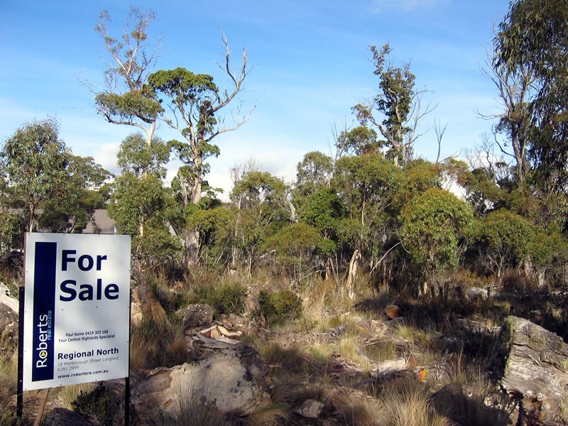 8 Trout Crescent, Miena TAS 7030