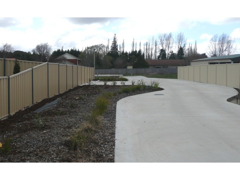 (4) 3-5 Quamby Avenue, Westbury TAS 7303