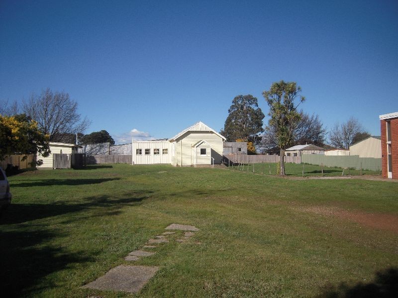 105 – 107  Main Street, Cressy TAS 7302