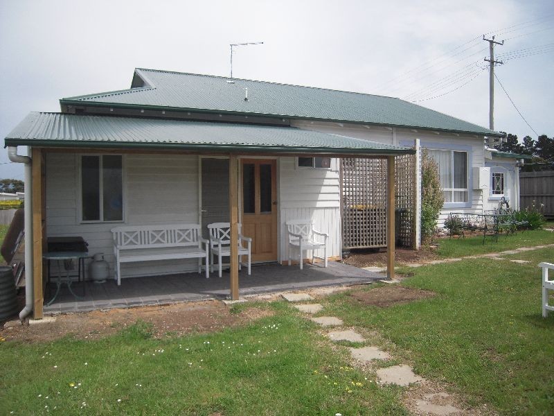 19 Macquarie Street, Cressy TAS 7302