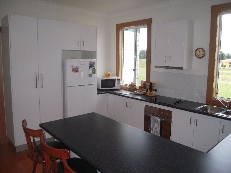 19 Macquarie Street, Cressy TAS 7302