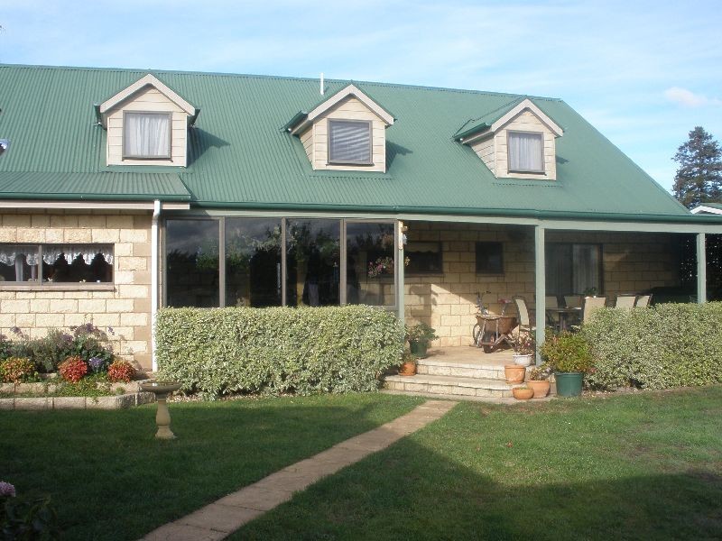 28 Archer Street, Cressy TAS 7302
