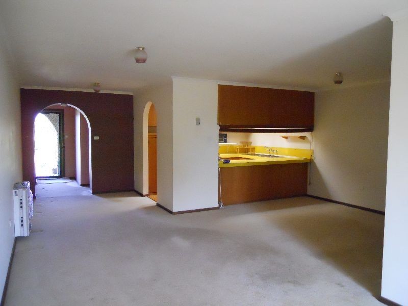 2/4 William Street, Westbury TAS 7303