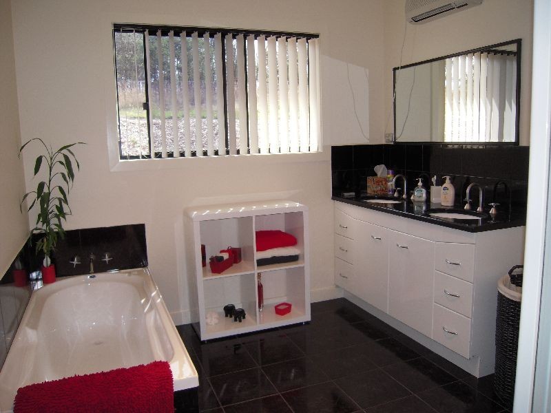 4 Collins Street, Perth TAS 7300