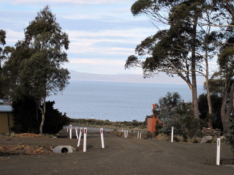 13 Johnstone Road, Doctors Point TAS 7304