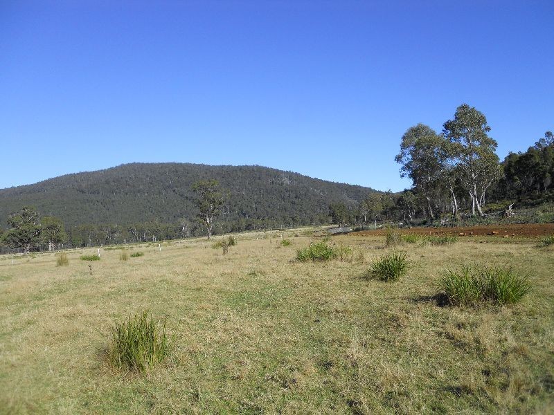 “Little Den” Lake River Road, Cressy TAS 7302 the real estate agency