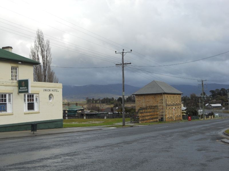 23 Falmouth Street, Avoca TAS 7213