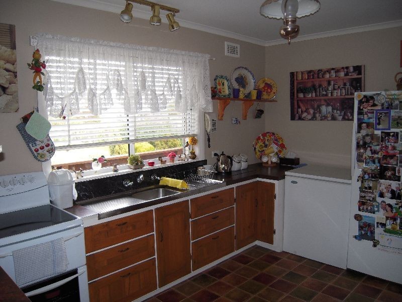 5 Macquarie Street, Cressy TAS 7302