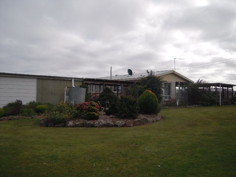 5 Macquarie Street, Cressy TAS 7302