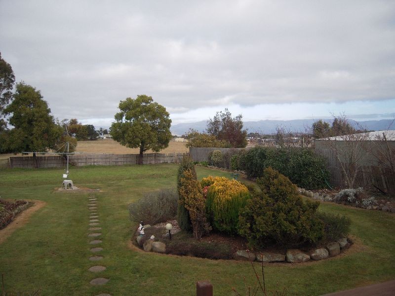 5 Macquarie Street, Cressy TAS 7302