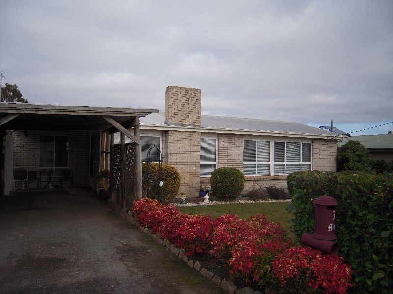 5 Macquarie Street, Cressy TAS 7302