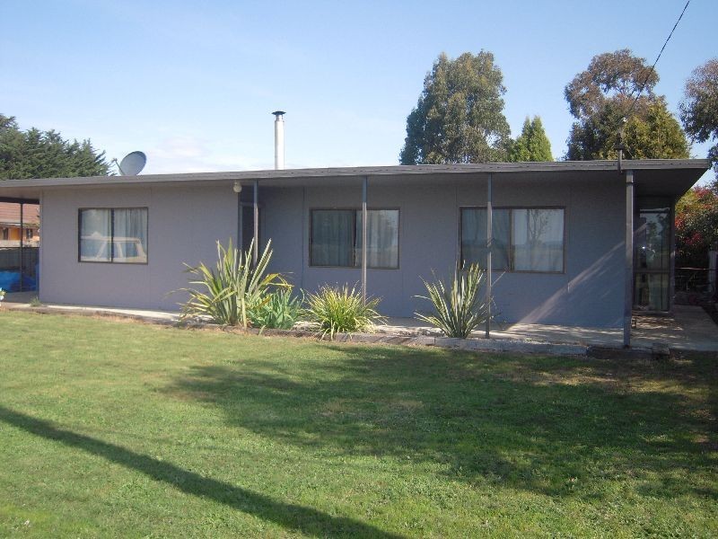 8 Waterloo Street, Westbury TAS 7303