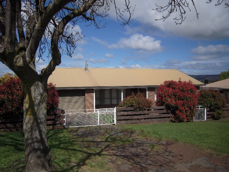 9 Queen Street, Campbell Town TAS 7210