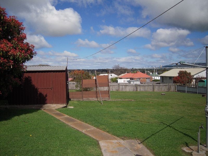 9 Queen Street, Campbell Town TAS 7210
