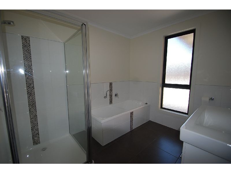 Unit 1/2 Carol Court, Westbury TAS 7303