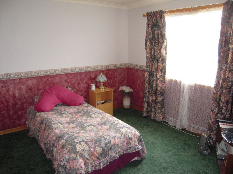9 Main Road, Perth TAS 7300