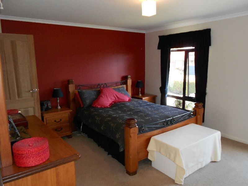 8 Alison Court, Westbury TAS 7303