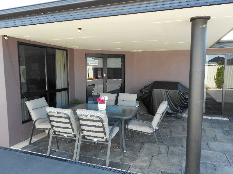 8 Alison Court, Westbury TAS 7303