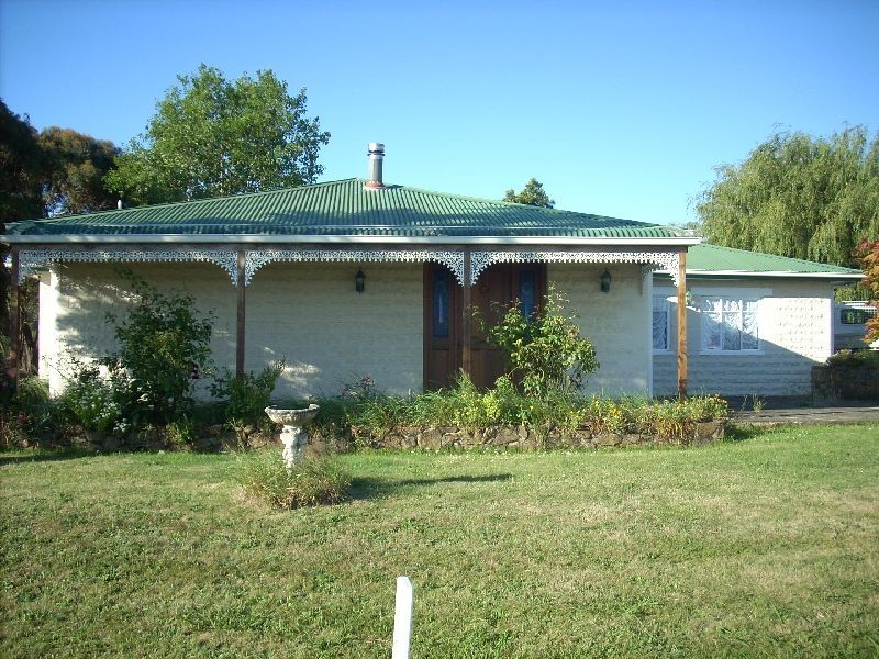16 Secombe Street, Perth TAS 7300