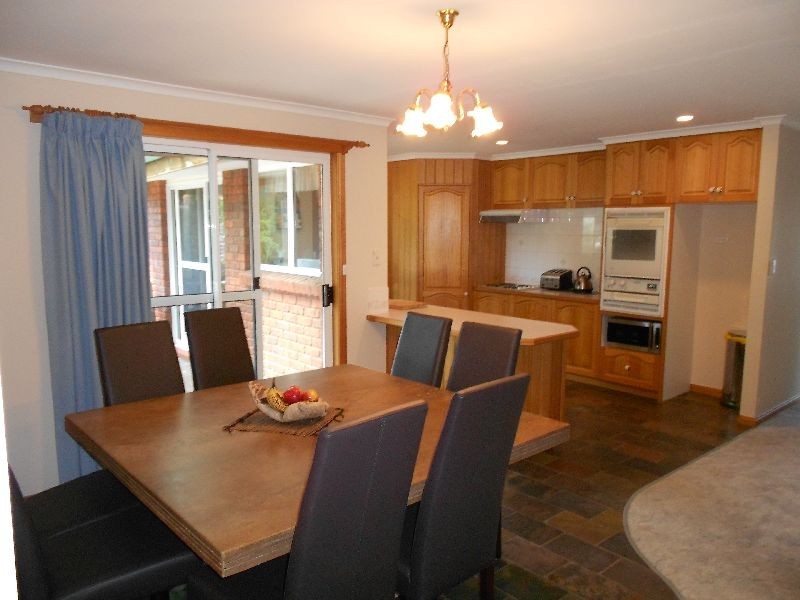 6 Cootamundra Dr, Perth TAS 7300