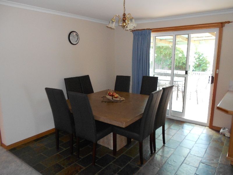 6 Cootamundra Dr, Perth TAS 7300