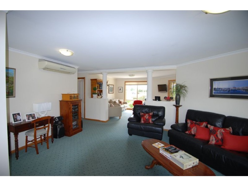 16 Bulwer Street, Longford TAS 7301