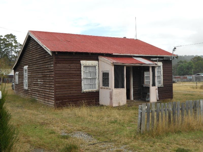 9 Coronation Avenue, Rossarden TAS 7213