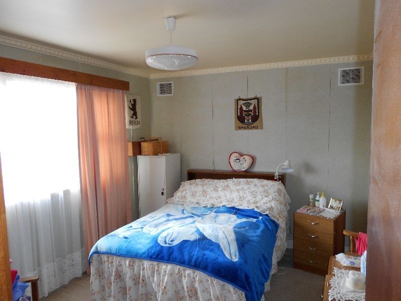 17 Church Street, Cressy TAS 7302