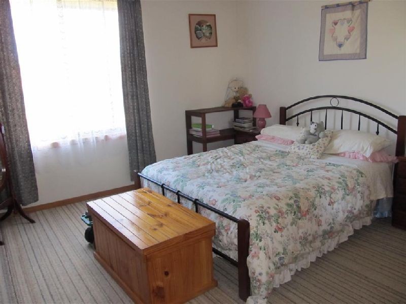 2/103 Marriott Street, Westbury TAS 7303