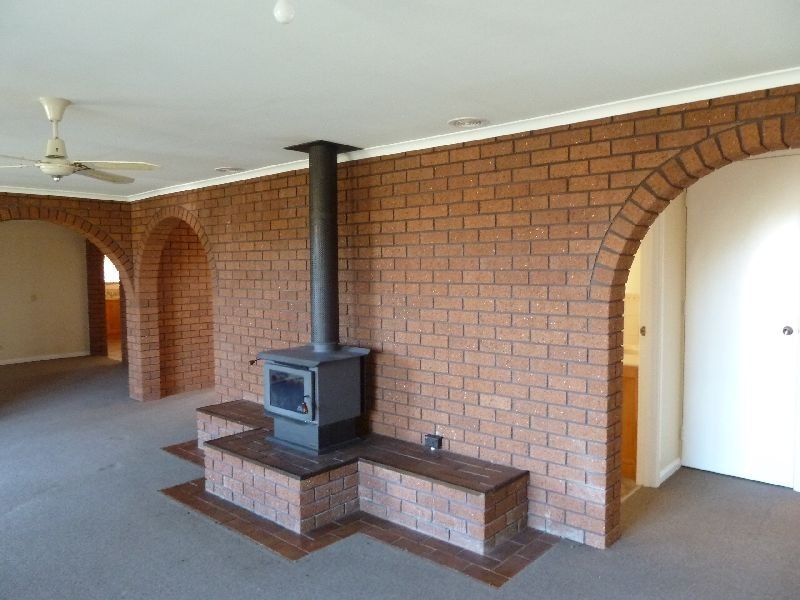 10 Falmouth Street, Avoca TAS 7213