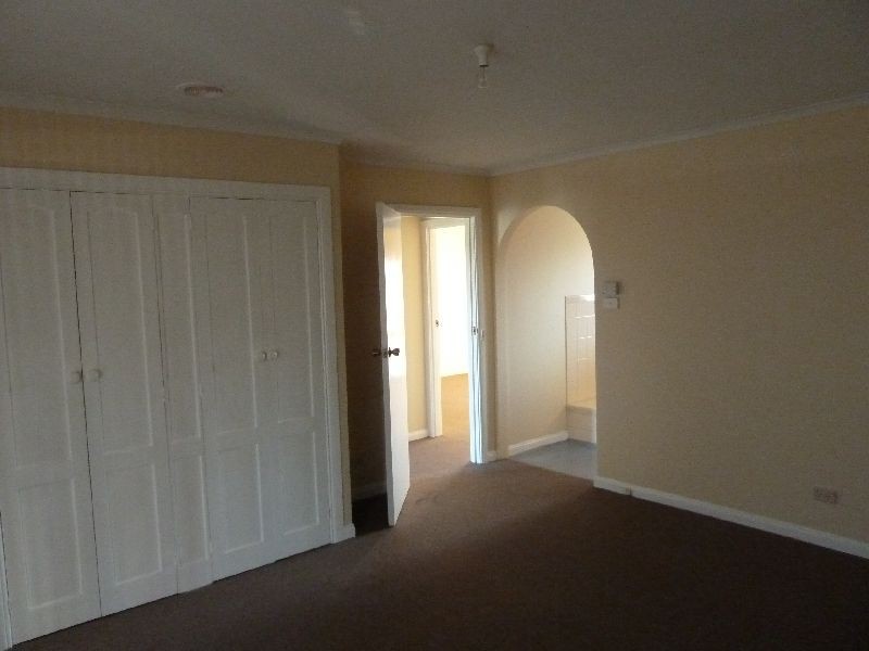 10 Falmouth Street, Avoca TAS 7213