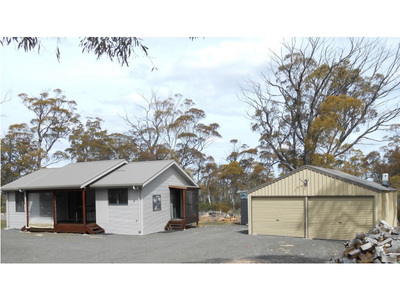 15 Trout Crescent, Miena TAS 7030