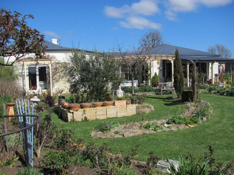 60 Catherine Street, Longford TAS 7301