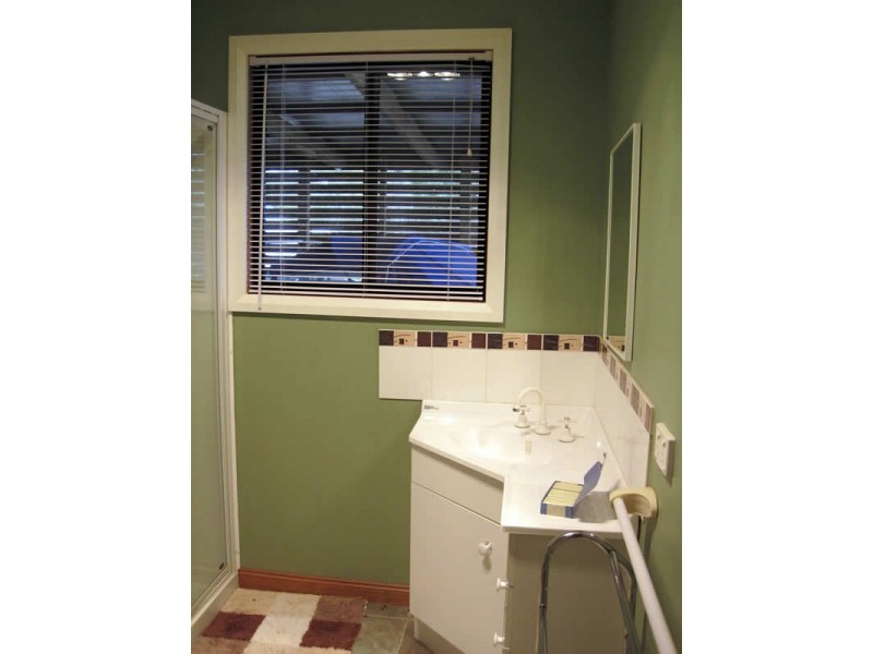 8 Anglers Crescent, Miena TAS 7030