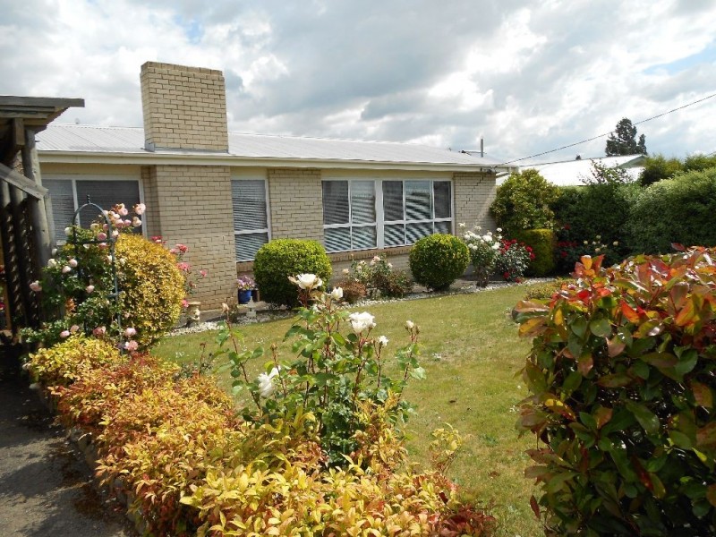 5 Macquarie Street, Cressy TAS 7302