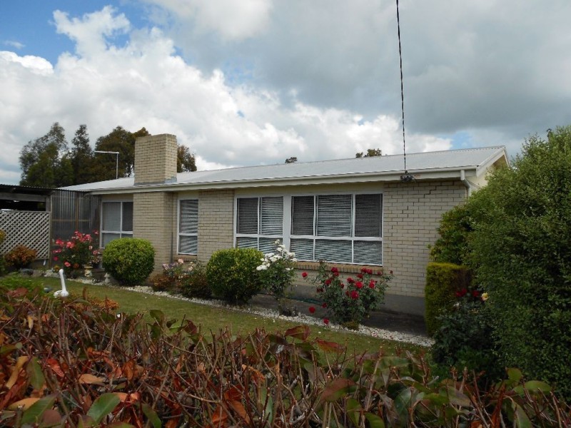 5 Macquarie Street, Cressy TAS 7302