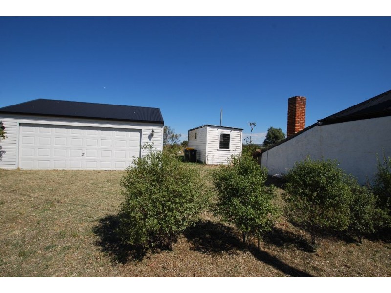 30 Pedder Street, Campbell Town TAS 7210