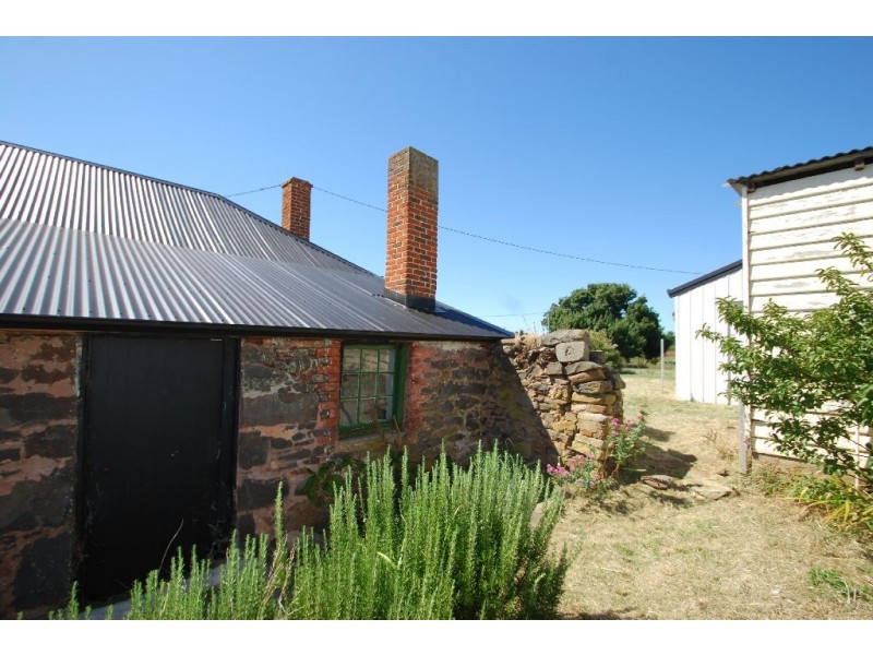 30 Pedder Street, Campbell Town TAS 7210