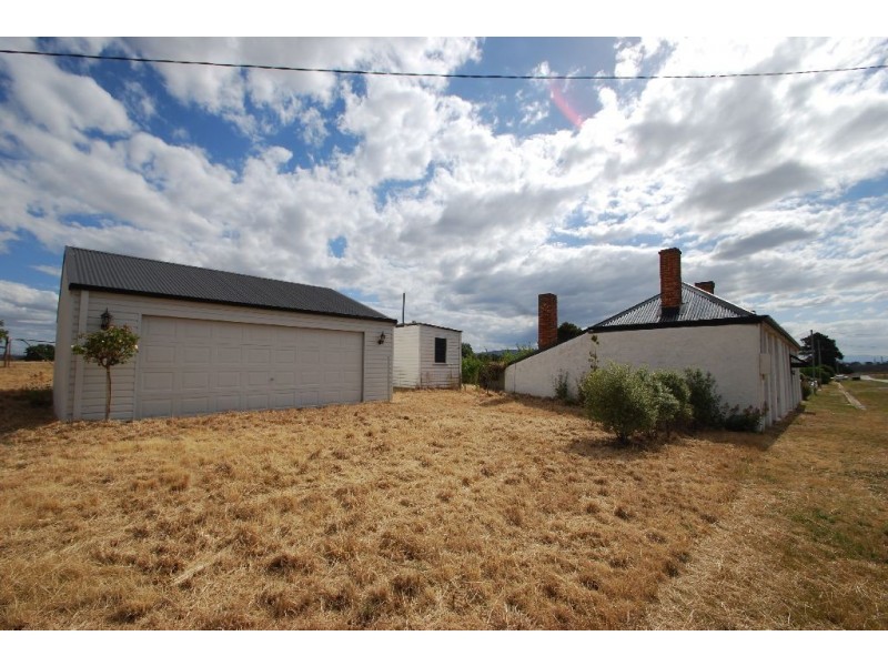 30 Pedder Street, Campbell Town TAS 7210