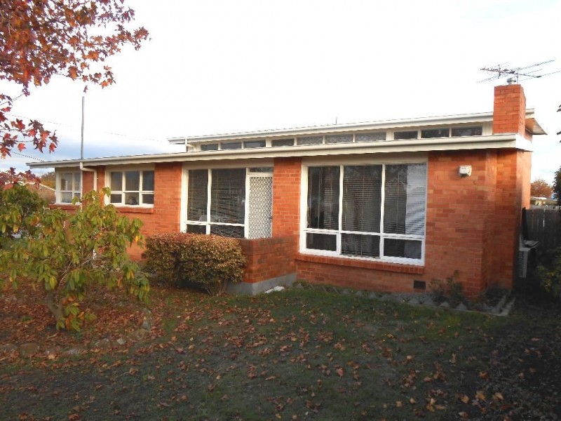 9 Lewis Street, Longford TAS 7301