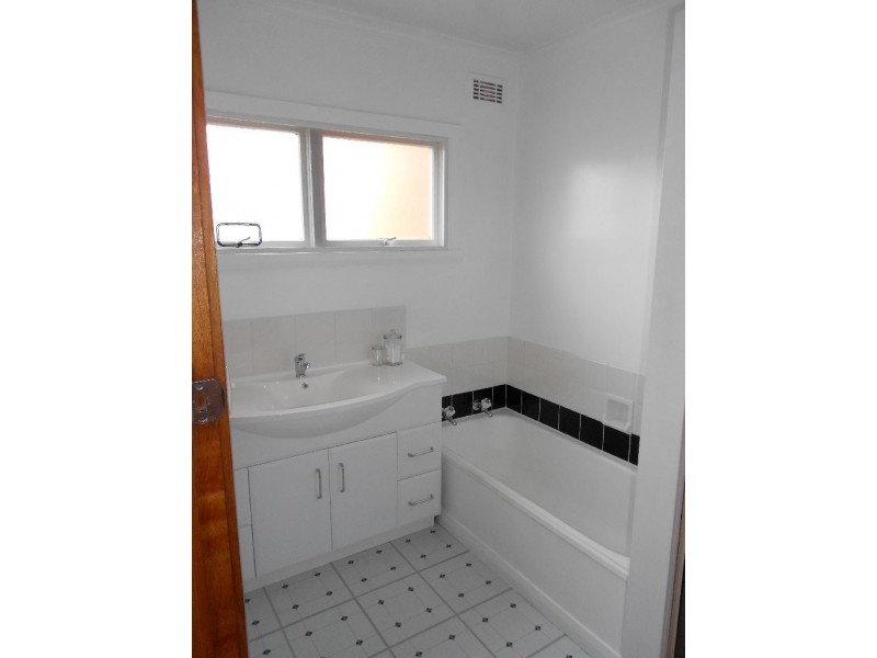 9 Lewis Street, Longford TAS 7301