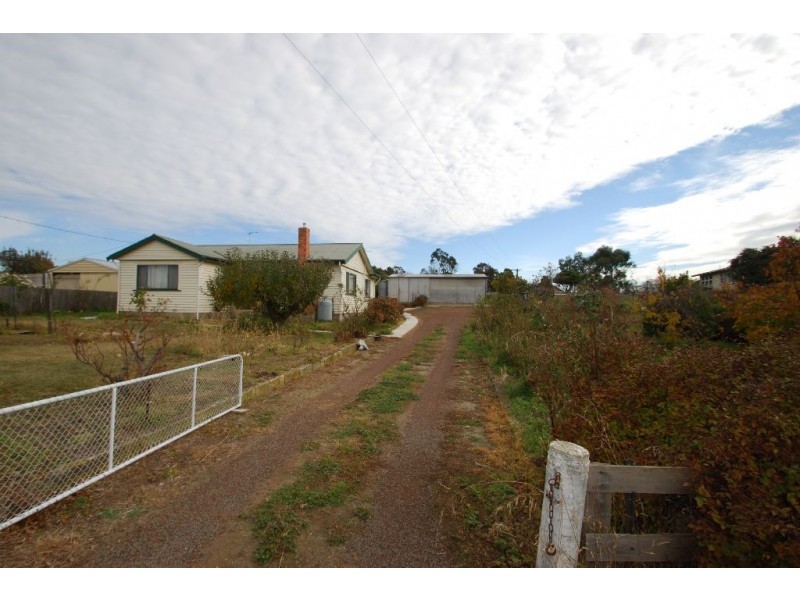 34 Bond Street, Ross TAS 7209