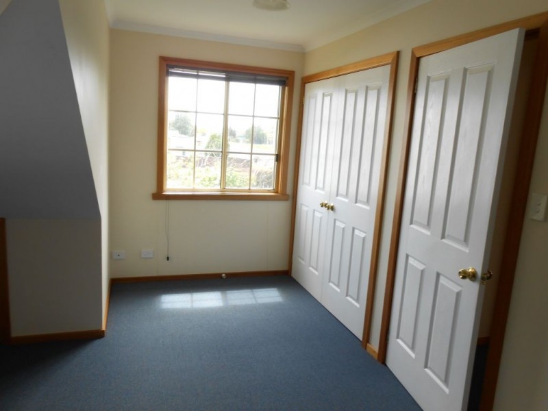 1/16 Hay St, Longford TAS 7301