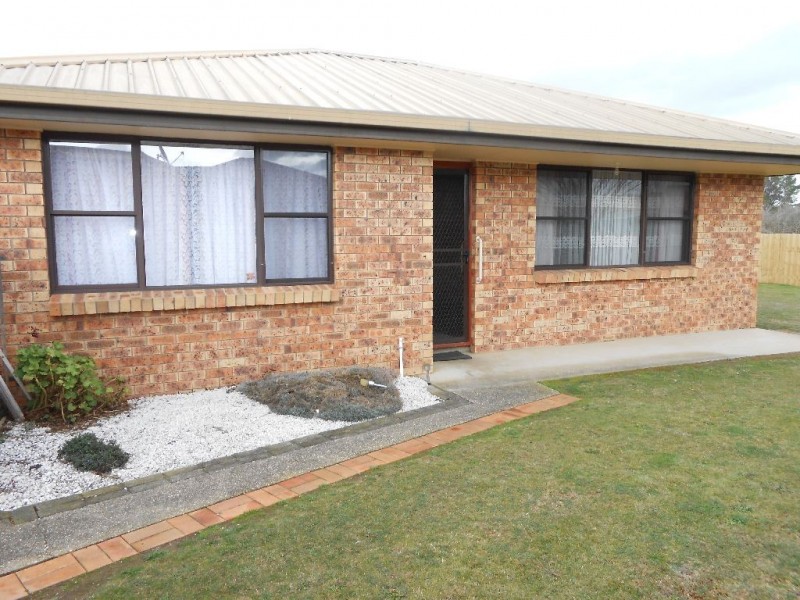 2/88 Hobhouse Street, Longford TAS 7301